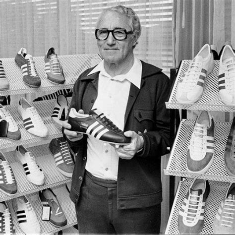 fundador de adidas